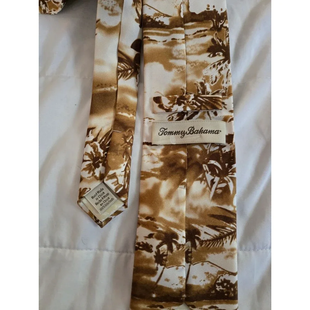 Tommy Bahama Silk Tropical Brown Floral Tie In Box